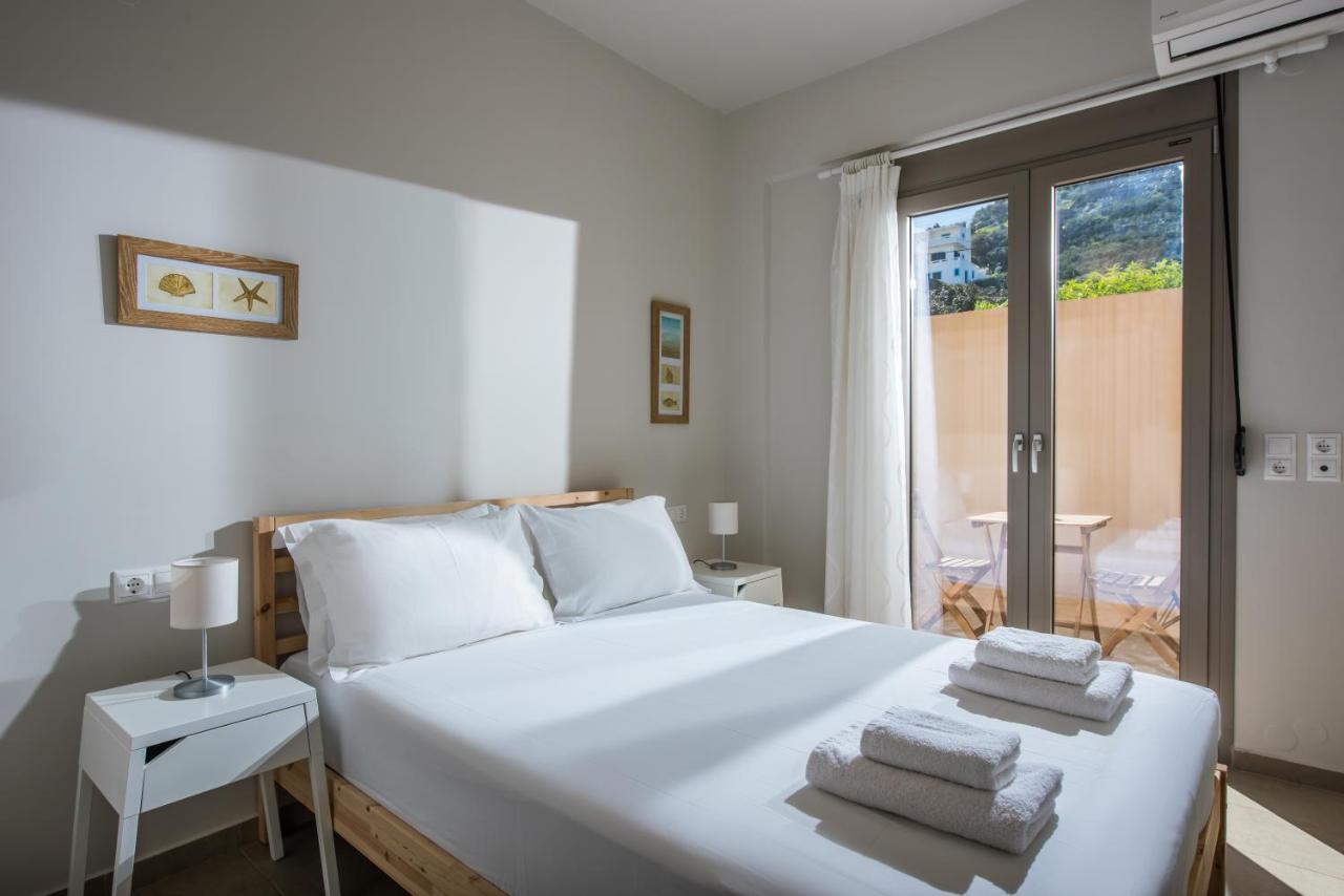 Caravel Apartments Stalis Bagian luar foto