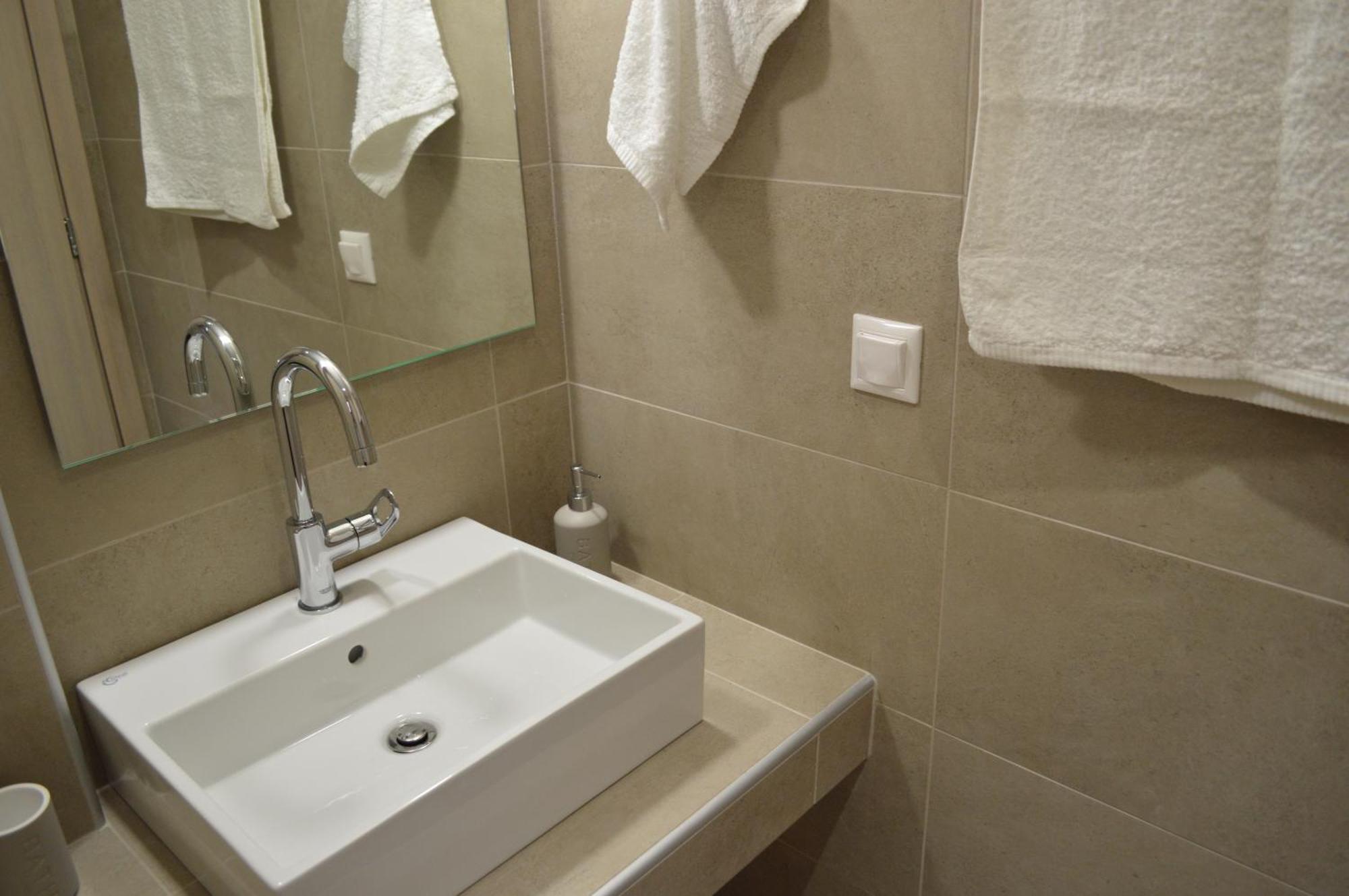 Caravel Apartments Stalis Bagian luar foto